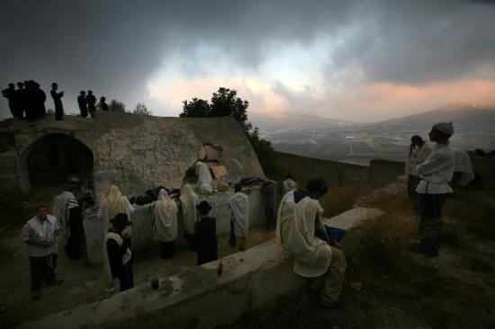 Yahudiler Duas
Yahudiler Filistin yaknndaki Awarta kynde akam saatlerinde dua ediyorlar
Anahtar kelimeler: Yahudiler Filistin Awarta kynde akam  dua ediyorlar