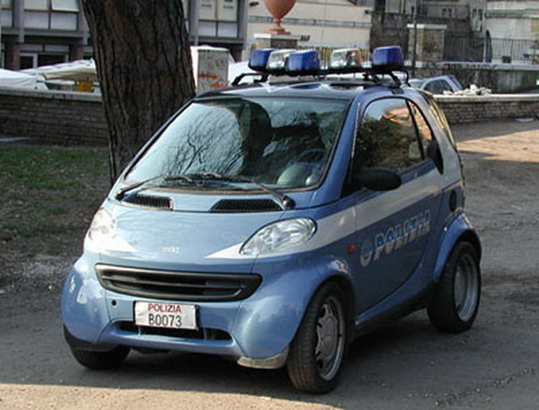 police-cars-amazing-ilginc-www-bidibidi-com-100165-32.jpg