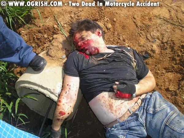 ogrish-dot-com-2-dead-in-motorcycle-accident2.